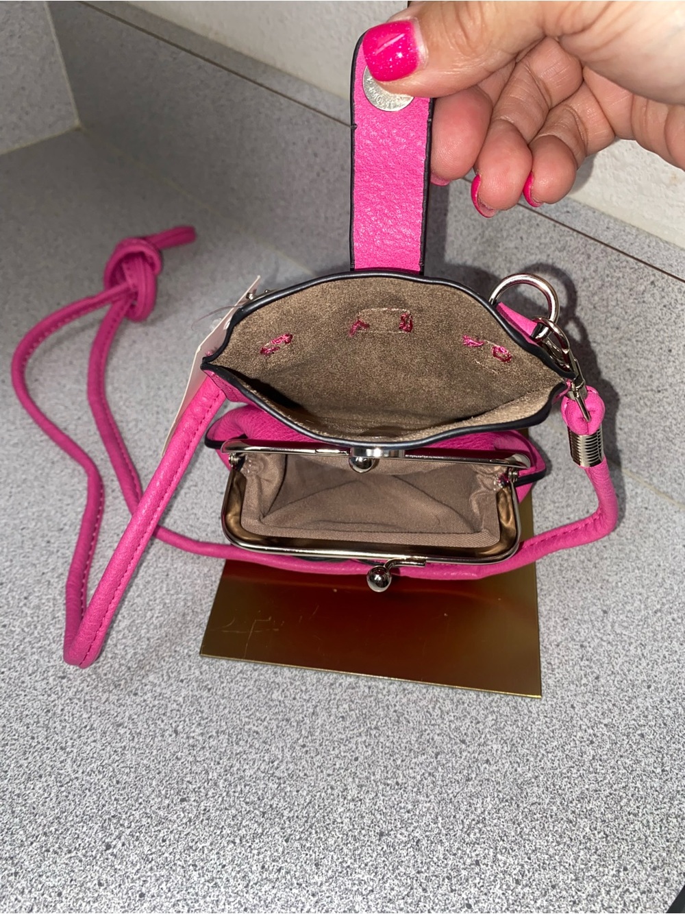 Fuchsia Floral Crossbody Bag - Fashionable Women’s Shoulder Kisslock Purse NWT - Picture 6 of 12